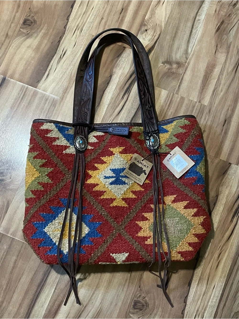 NWT Ariat Brynlee Aztec Tote Bag Concealed Carry Southwestern Western Purse